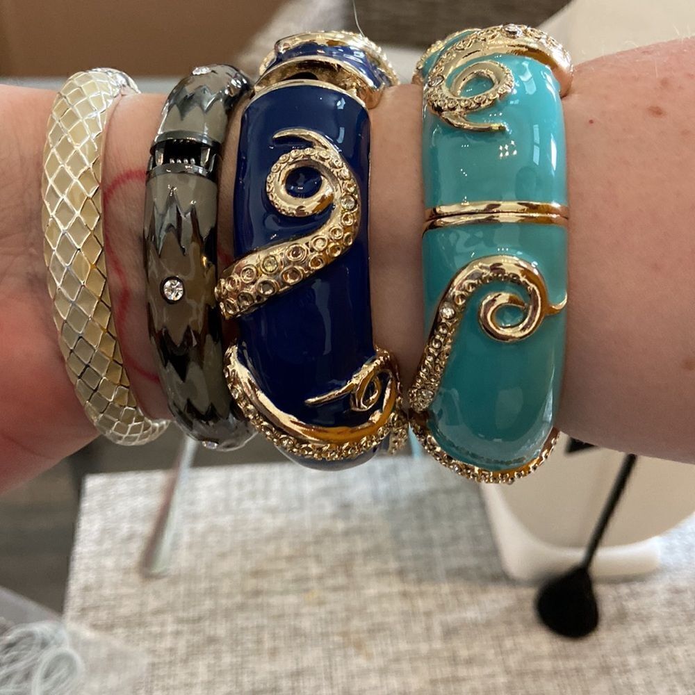 Bangles Adjustable opening NWT - Picture 4 of 10